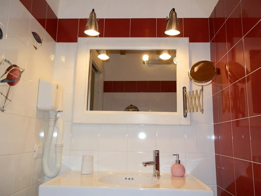 לינה וארוחת בוקר מילאצו B&B Re Umberto