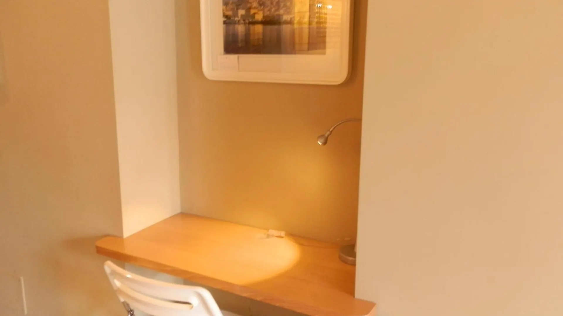 *** לינה וארוחת בוקר מילאצו B&B Re Umberto איטליה