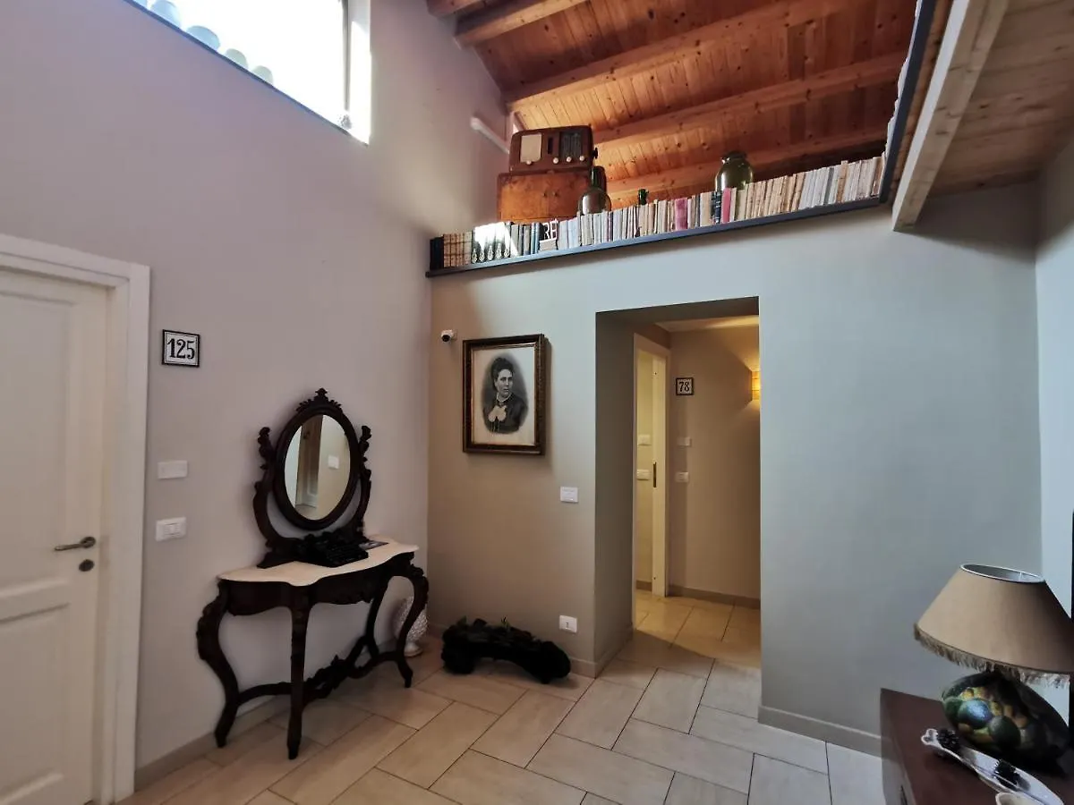 מילאצו B&B Re Umberto 3*,